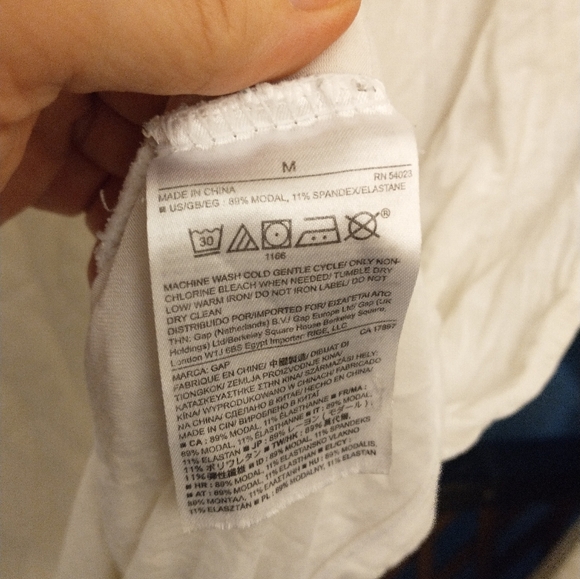 THREE MEDIUM MATERNITY T-SHIRTS IN GREY, GREEN AND WHITE - Picture 4 of 6